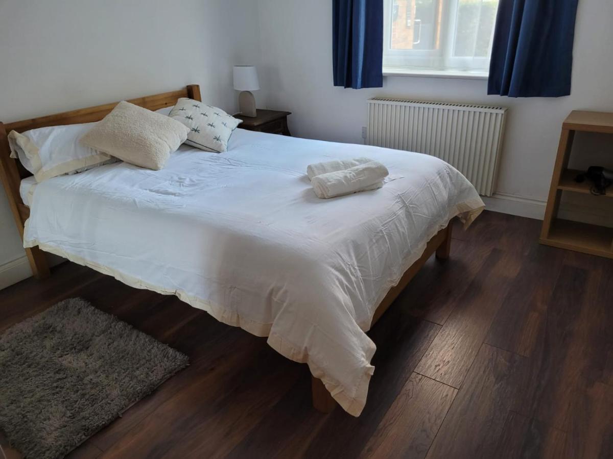 Comfortable Two Bedroom Modern Apartment Londyn Zewnętrze zdjęcie