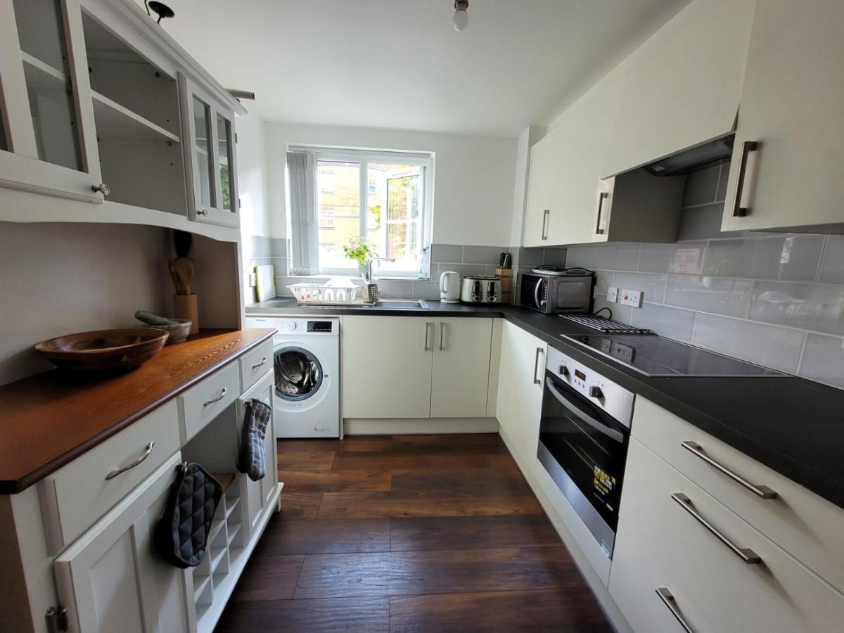 Comfortable Two Bedroom Modern Apartment Londyn Zewnętrze zdjęcie