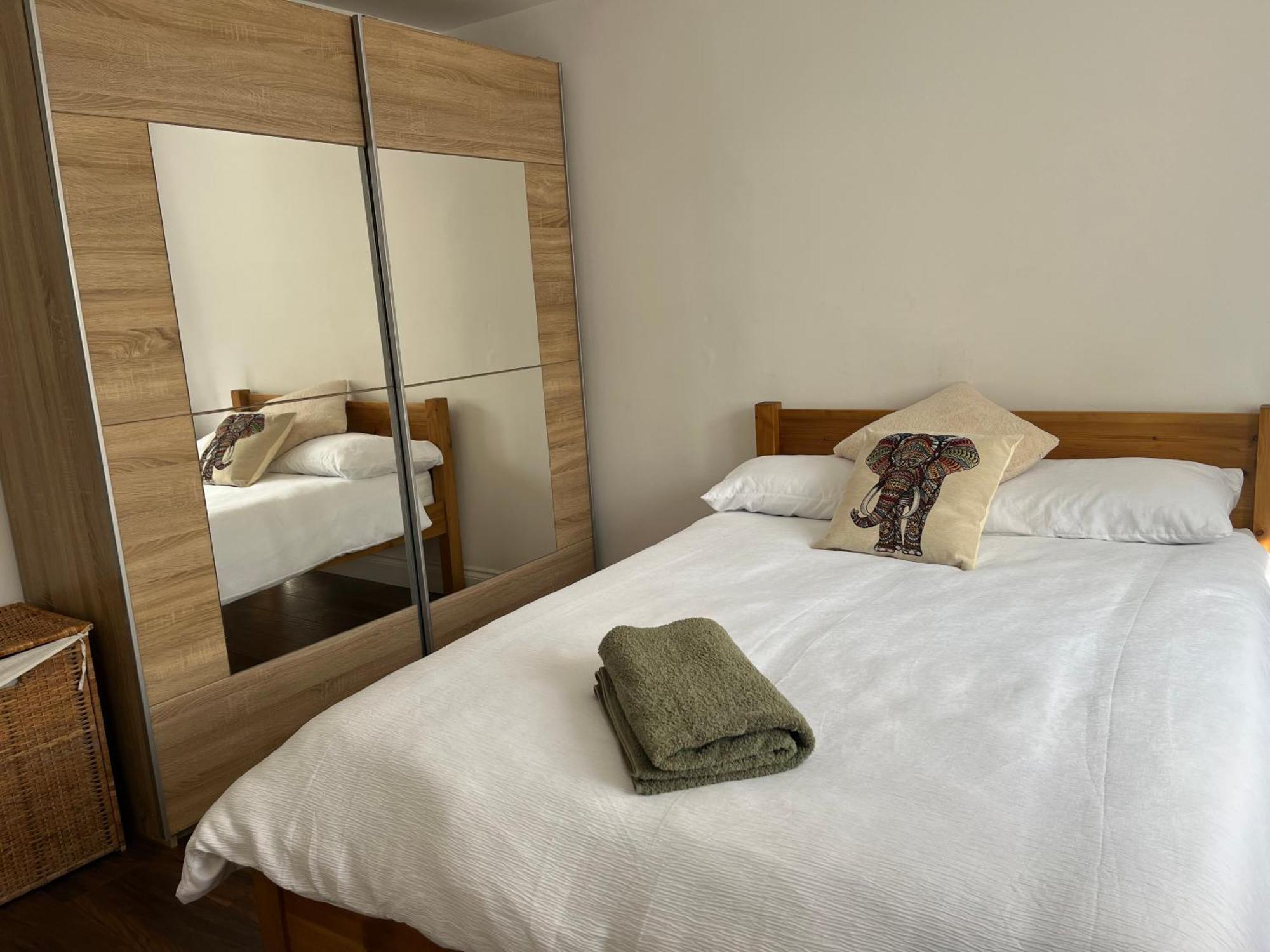Comfortable Two Bedroom Modern Apartment Londyn Zewnętrze zdjęcie